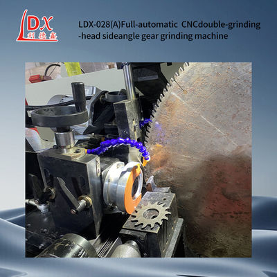 Máquina de moagem de ângulo lateral de lâmina de serra CNC completa LDX-028A