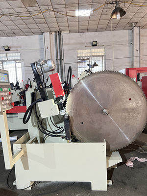 LDX-020B Máquina de moagem de lâmina de serra circular CNC grande