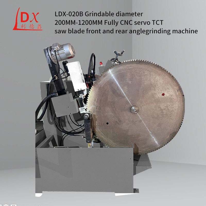 Máquina de moagem CNC LDX-028B